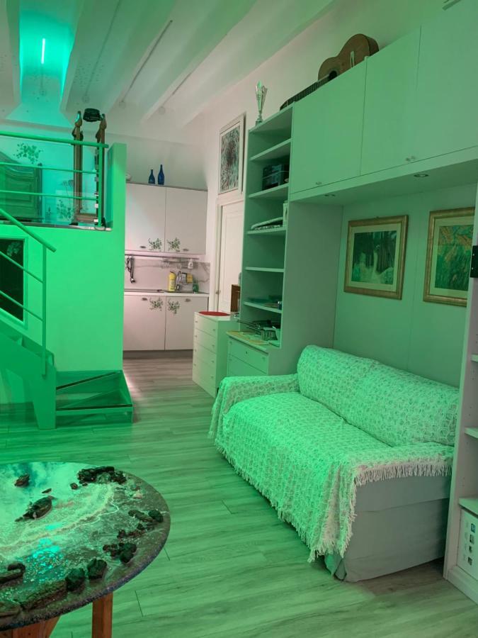 Апартаменты Joli Studio Au Soleil Ментона Экстерьер фото